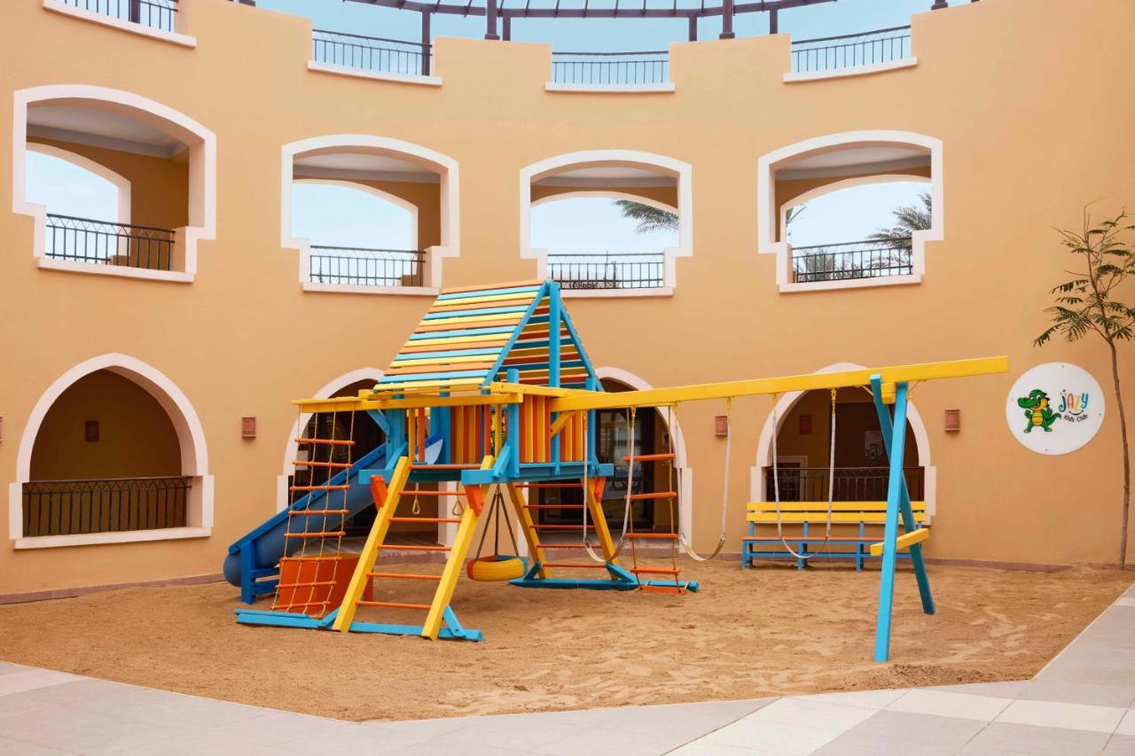Hotel Jaz Dar El Madina Coraya Bay Exterior foto